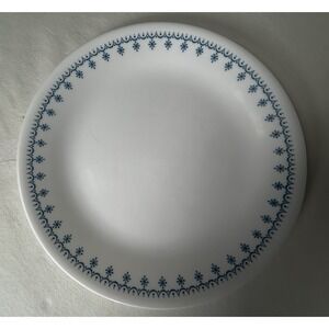 Vintage Corelle Snowflake Blue "Snowflake Garland"‎ 8.25" Salad Plates Set of 2